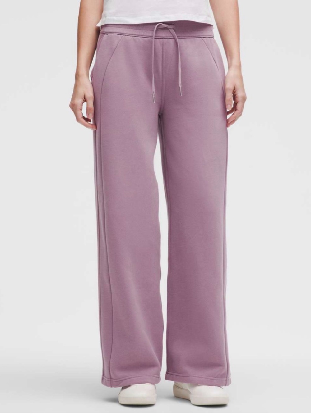 Lululemon Scuba Mid-Rise Wide Leg Pant in Lavender Lux Sweatpants Fleece Lined